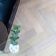 Fiskbensparkett Nordic Floor Ek 1-stav Grand Cloud Mattlack