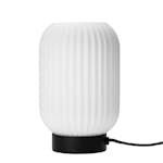 Bordslampa Dyberg Larsen Riflet Låg