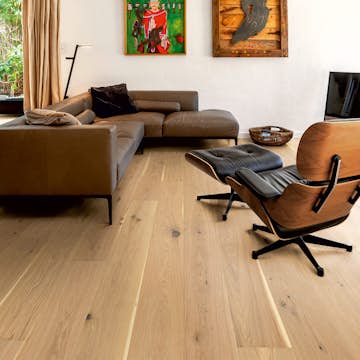 Parkettgolv Berg & Berg Ek XXL Vild Borstad Råträ Mattlack