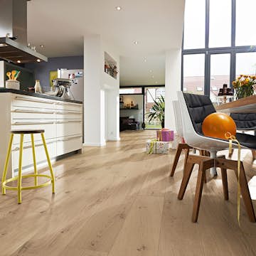 Härdat Trägolv Meister Lindura 8935 Cream Oak Lively Ultramatt