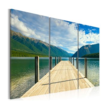 Tavla Arkiio A Pier On The Lake
