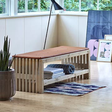 Trädgårdsbänk PLUS Rustik Design med Hylla 1380 mm