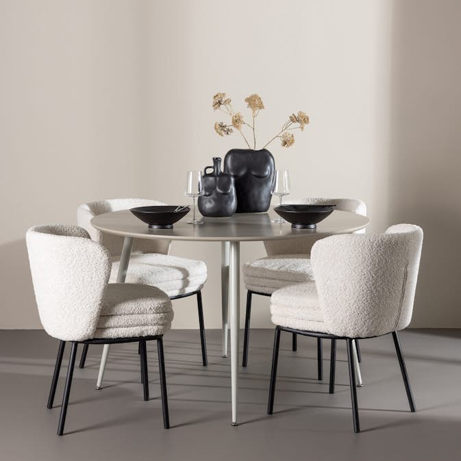 Matgrupp Venture Home Plaza Ø120 med 4 st Agnes Stolar