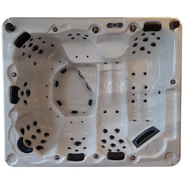 Utespa DenForm King Size 86 Jets Spabad för 8 Personer