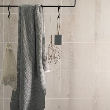 Våtrumsskiva BerryAlloc Wall & Water Royal Eik 60x30