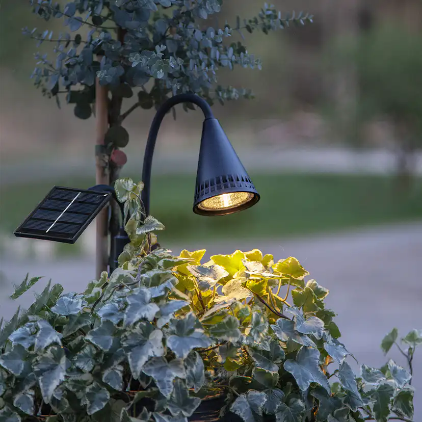 Solcell Spotlight Star Trading Powerspot LED 1st