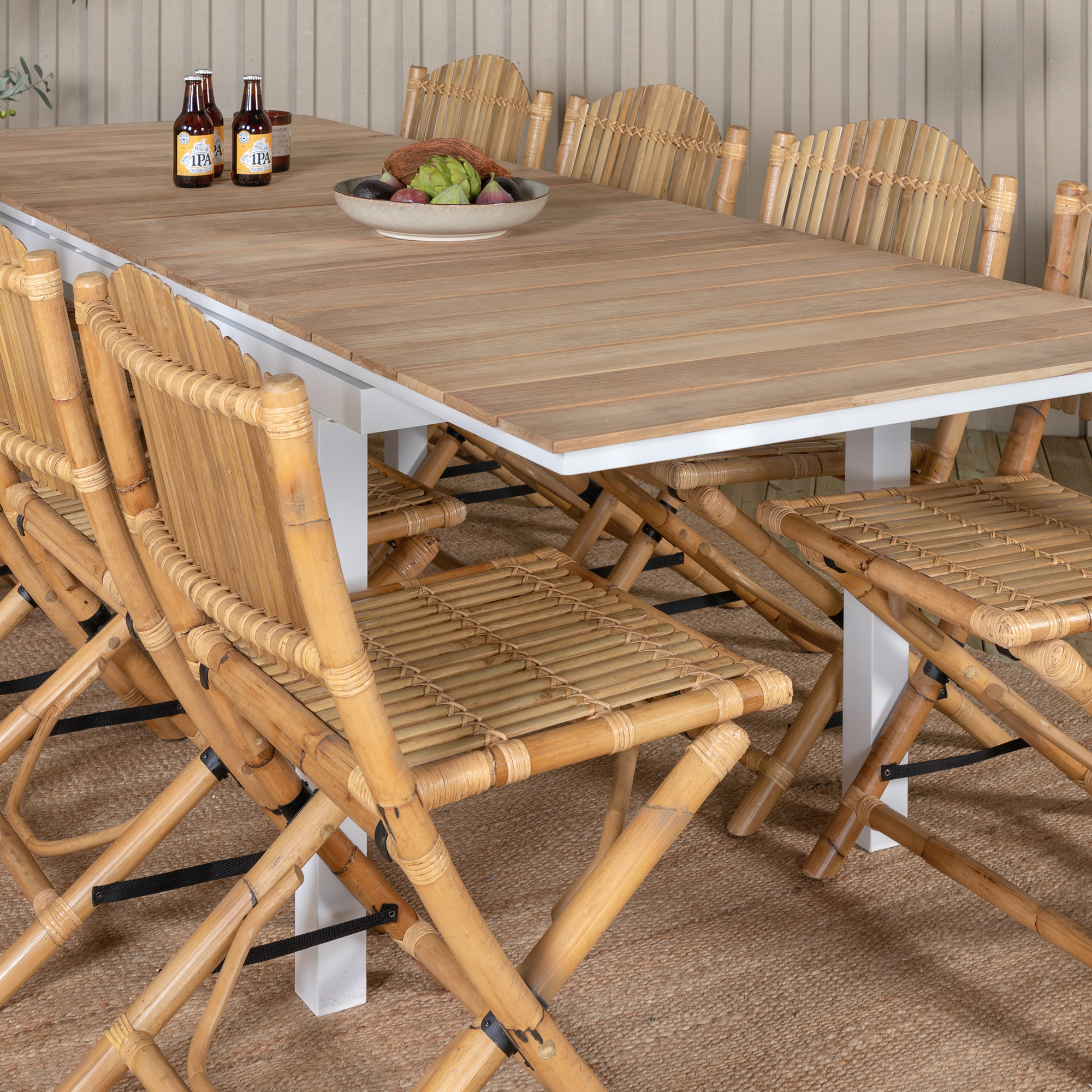 Matgrupp Venture Home Mendi med 8 Cane Stolar