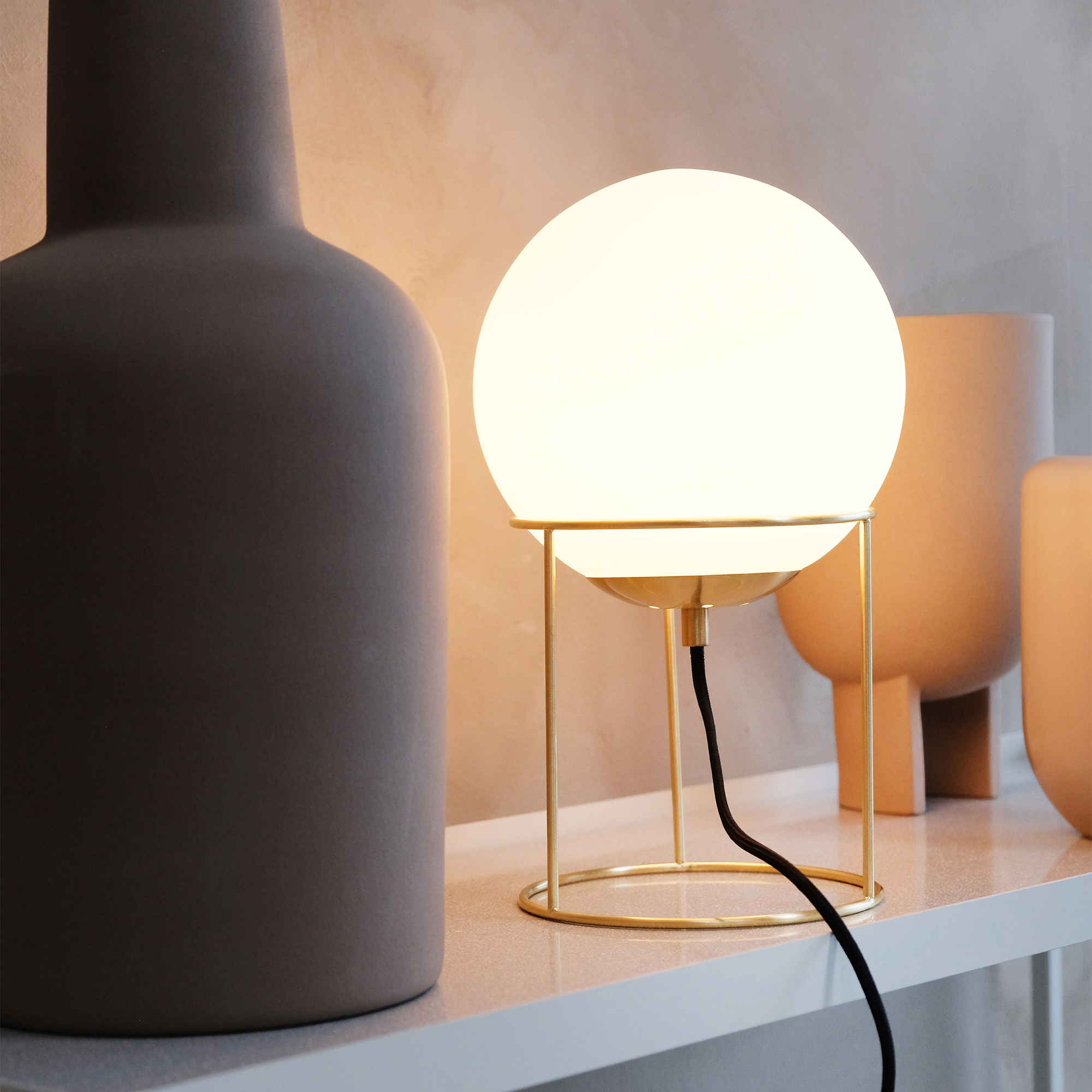 Bordslampa Dyberg Larsen Madrid