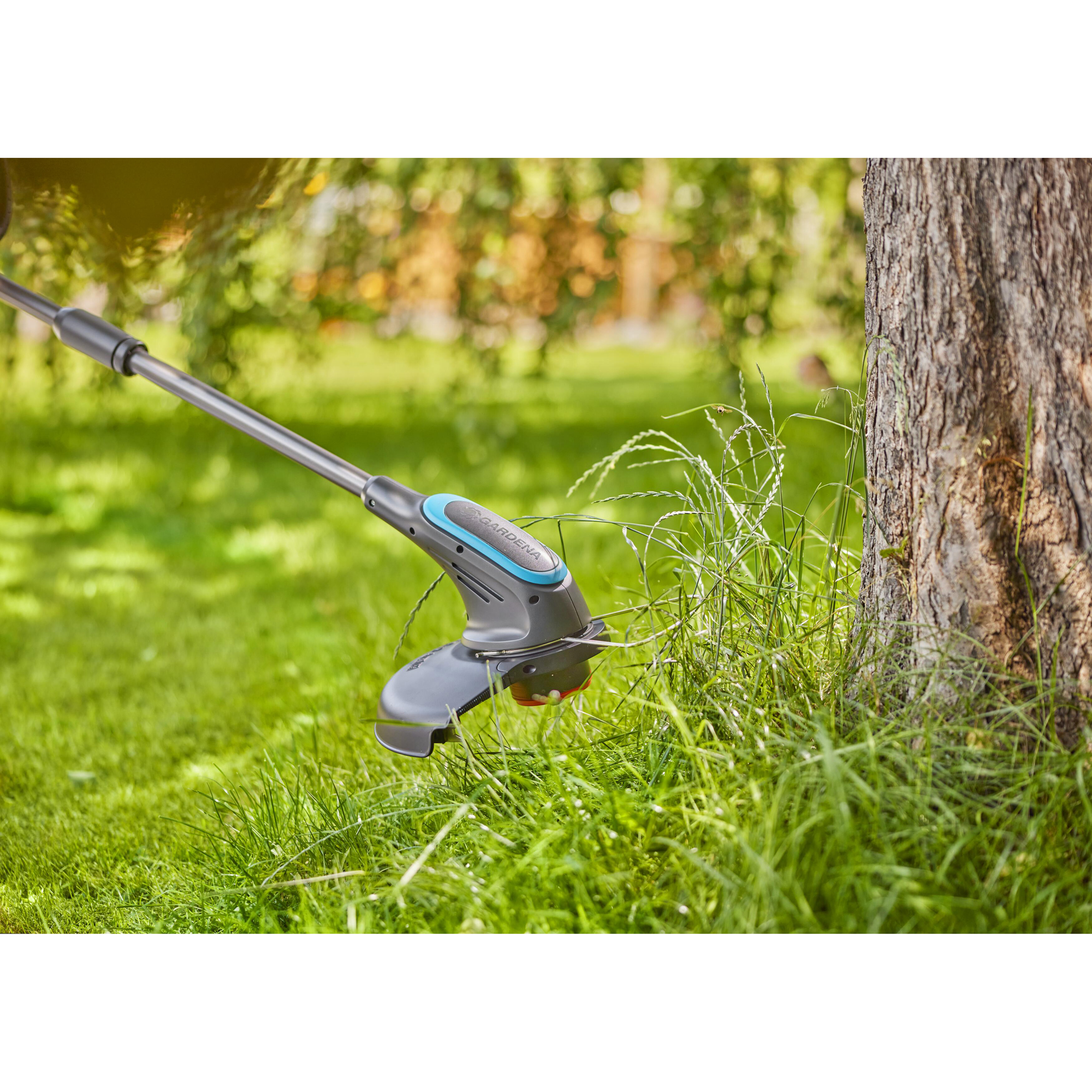 Trimmer Gardena PowerTrim 30/18V P4A Utan Batteri & Laddare