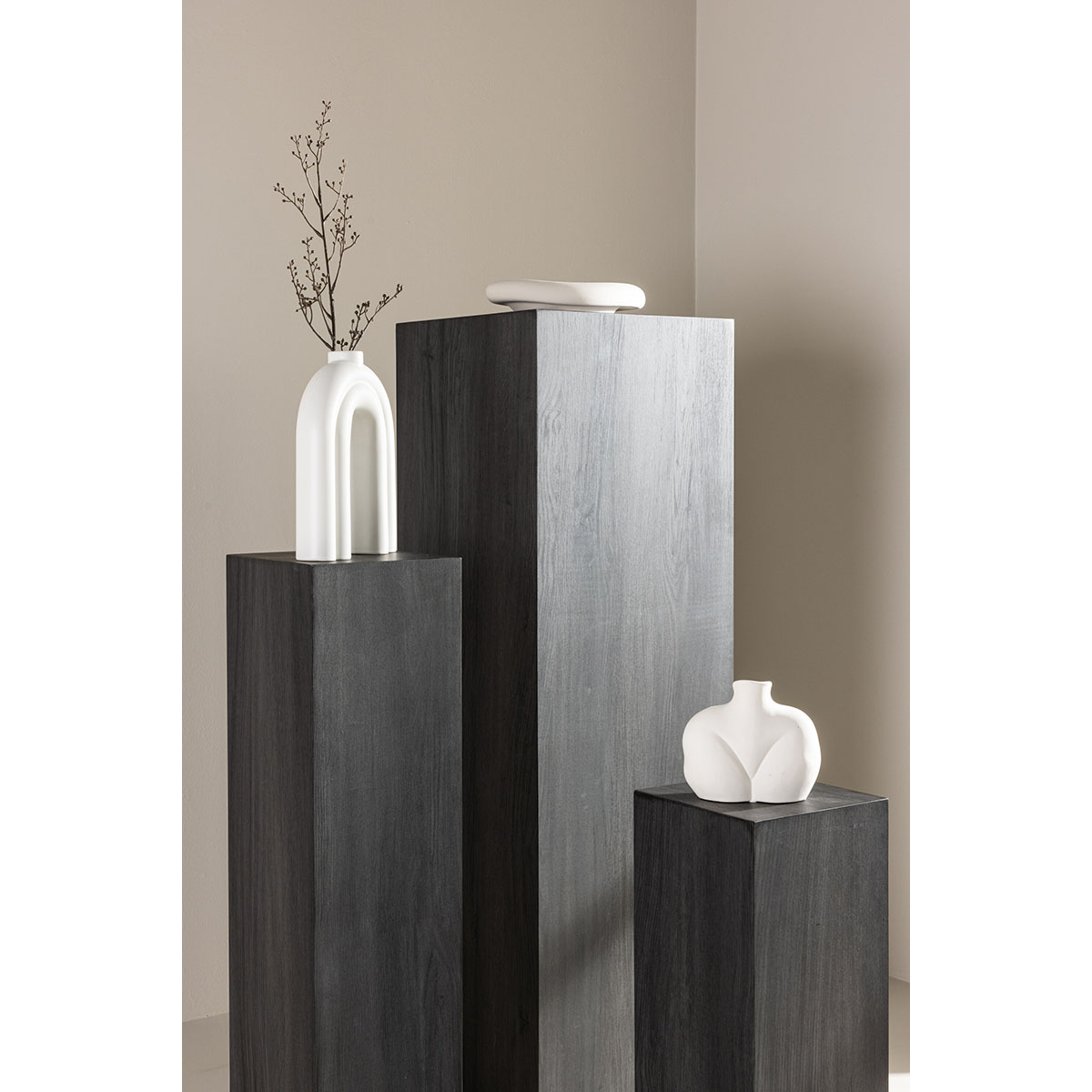 Piedestal Vind Ramsvik Grupp Svarta Sidobord