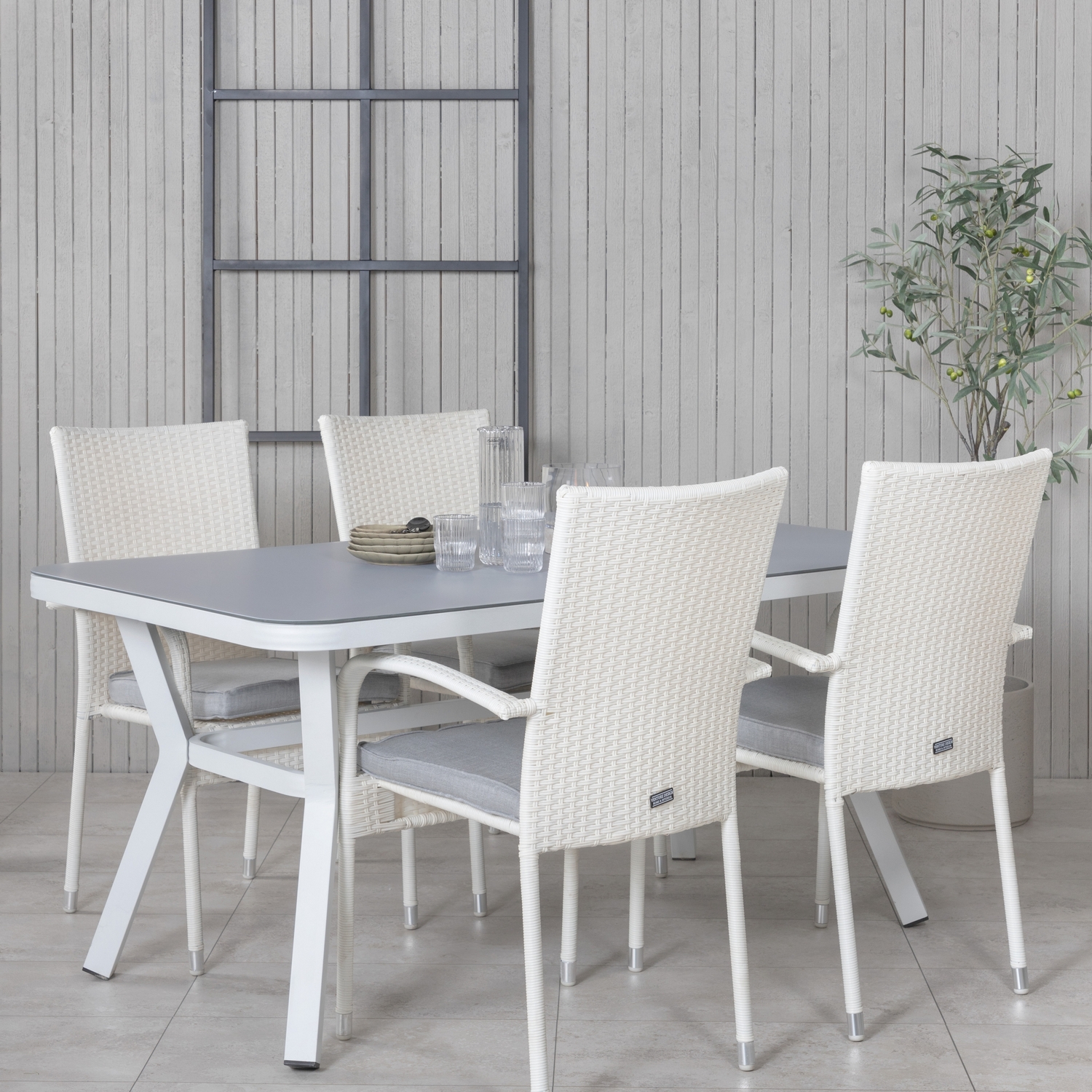 Virya Dining Table - White Alu / Grey Glass - small table+An Vit