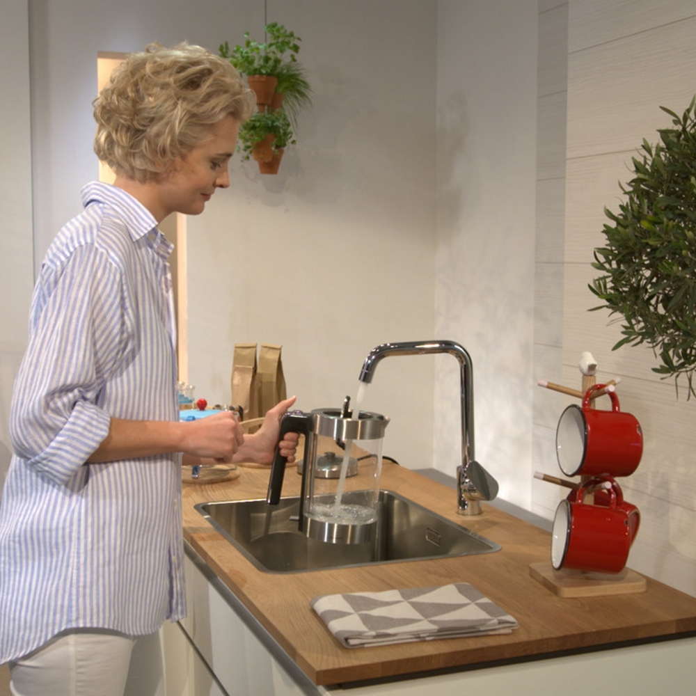 Köksblandare Hansgrohe Focus med Svängbar J-Pip