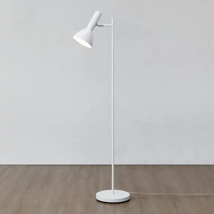 Golvlampa Markslöjd Metro