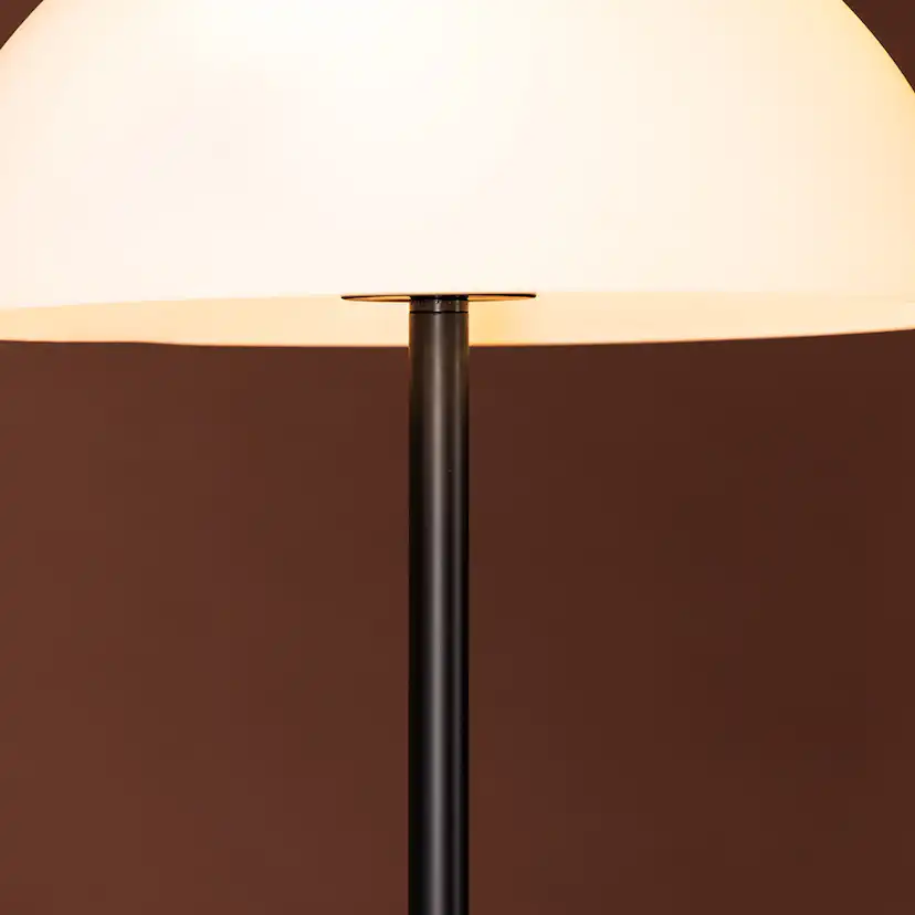 Golvlampa Venture Home Ferrand