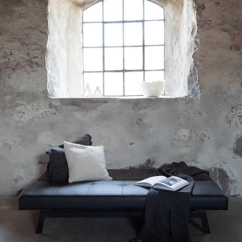Bäddsoffa Venture Home Bodil Svart Konstläder 2-sitssoffa 180x80x55 cm 1 Sovplats
