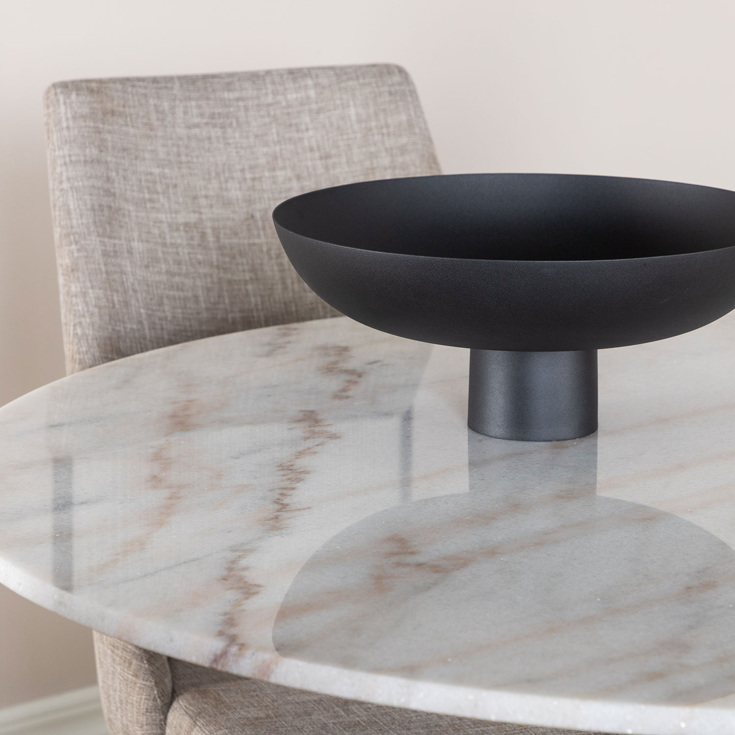 Matgrupp Venture Home Estelle med 4 Leone stolar