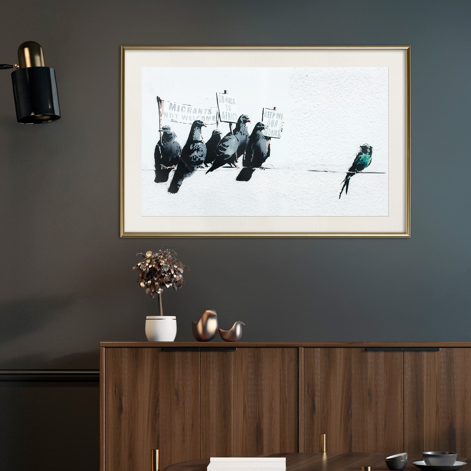 Affisch - Xenophobic Pigeons [Poster] 60x40 Guld ram med passepartout, 60x40 cm