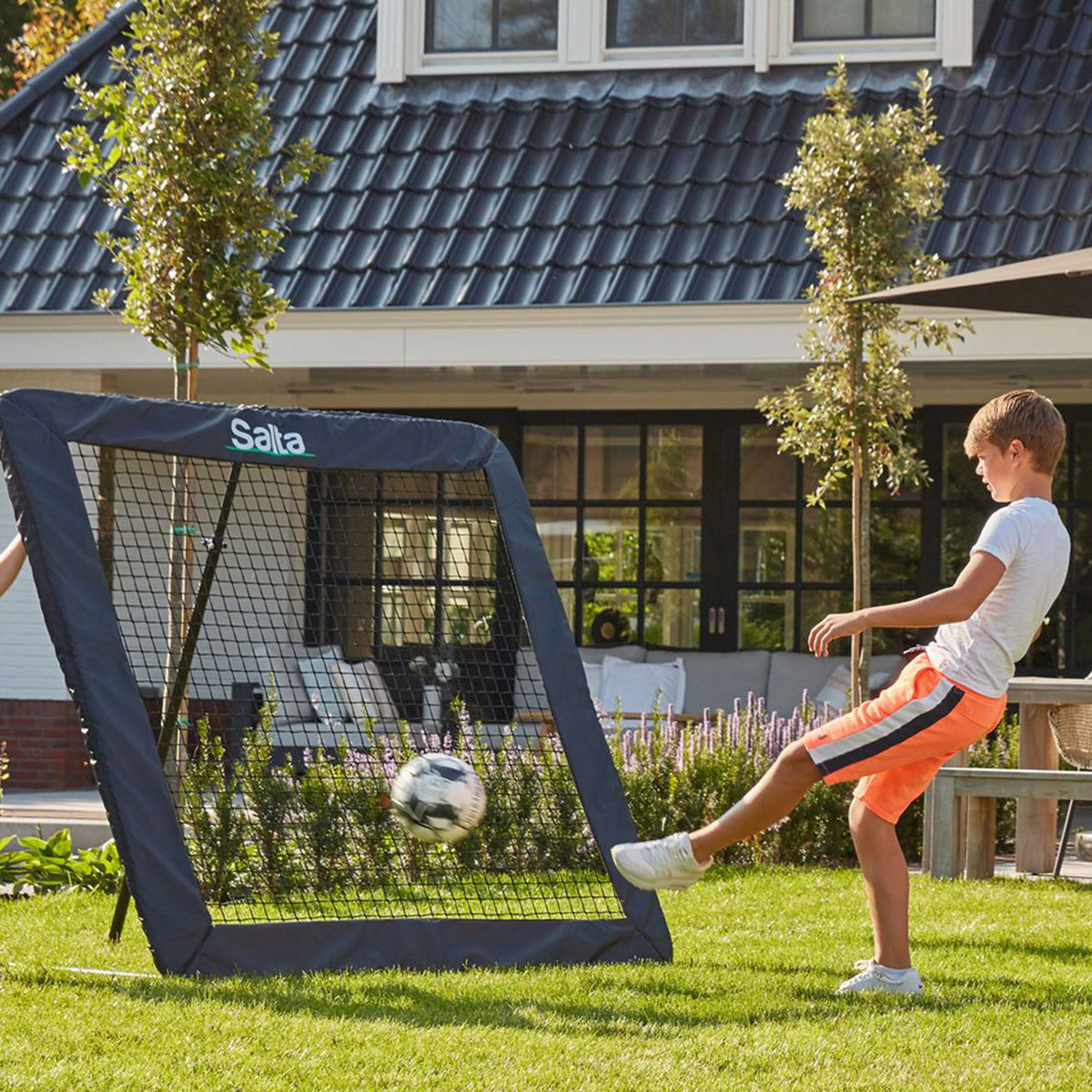 Fotbollsmål Salta Rebounder i Svart med Justerbar Vinkel 164x164 cm