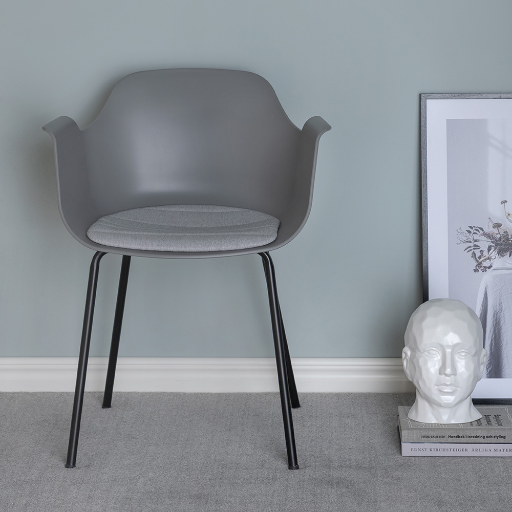Comfort Plastic Dining Chair - Black Legs - Grey Plastic Grå
