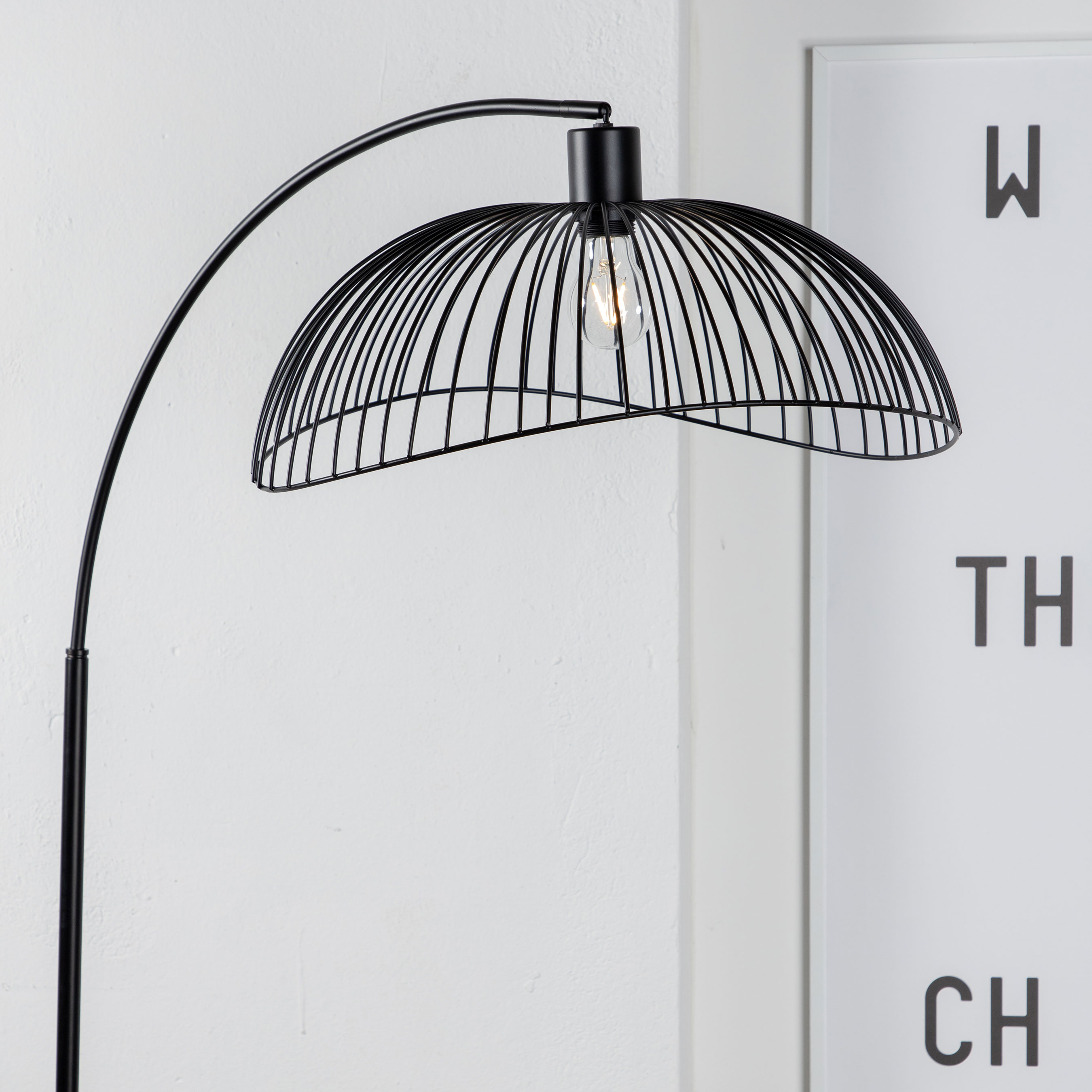 Golvlampa Venture Home Ellen