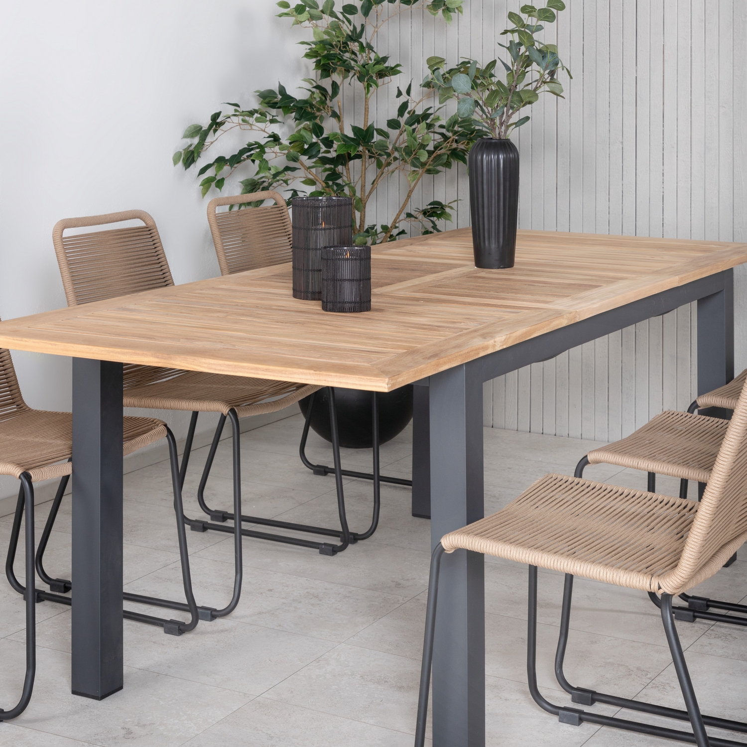 Panama Table 152/210 - Black/Teak+Lindos Stacking Chair - Bl Latte