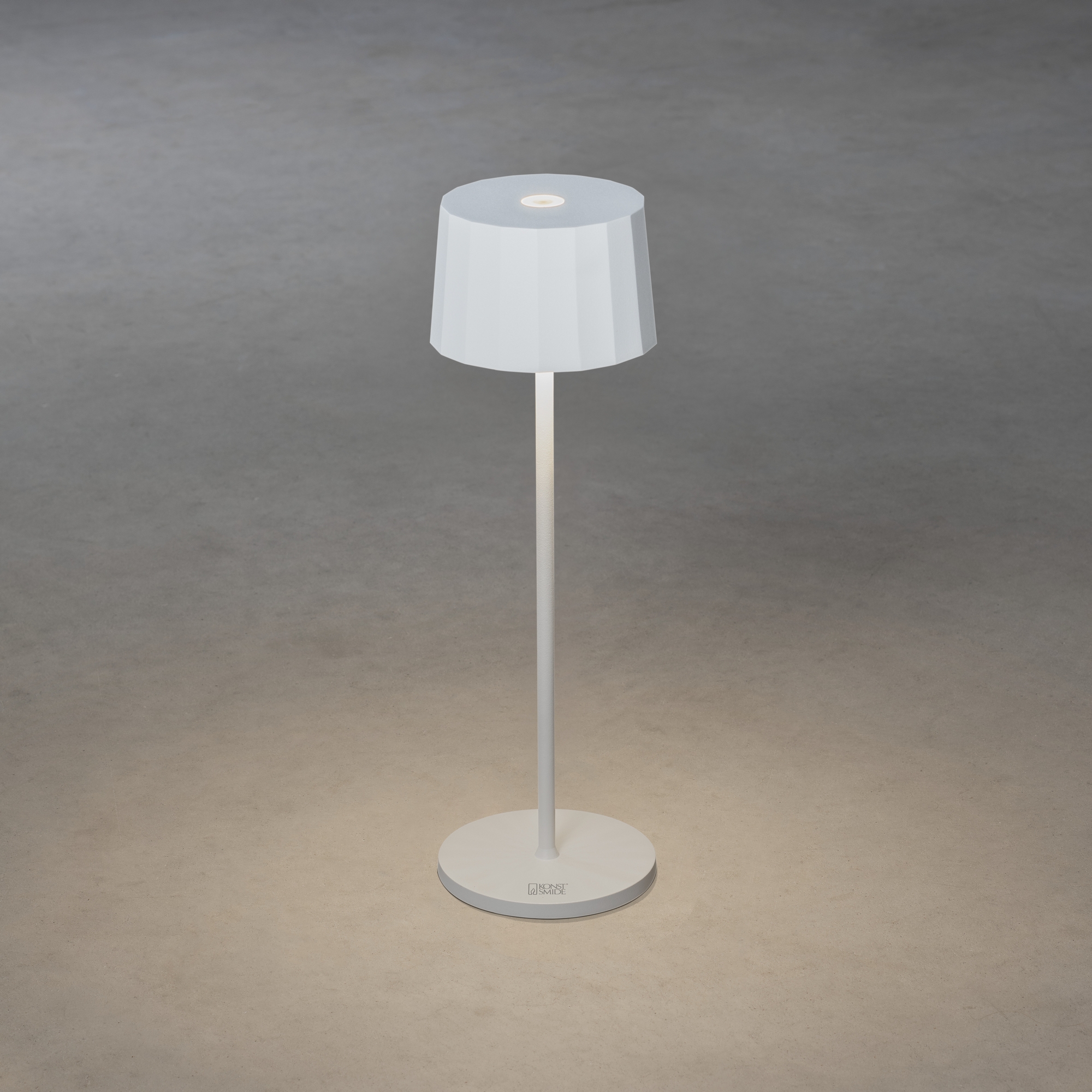 Positano bordslampa vit USB Vit
