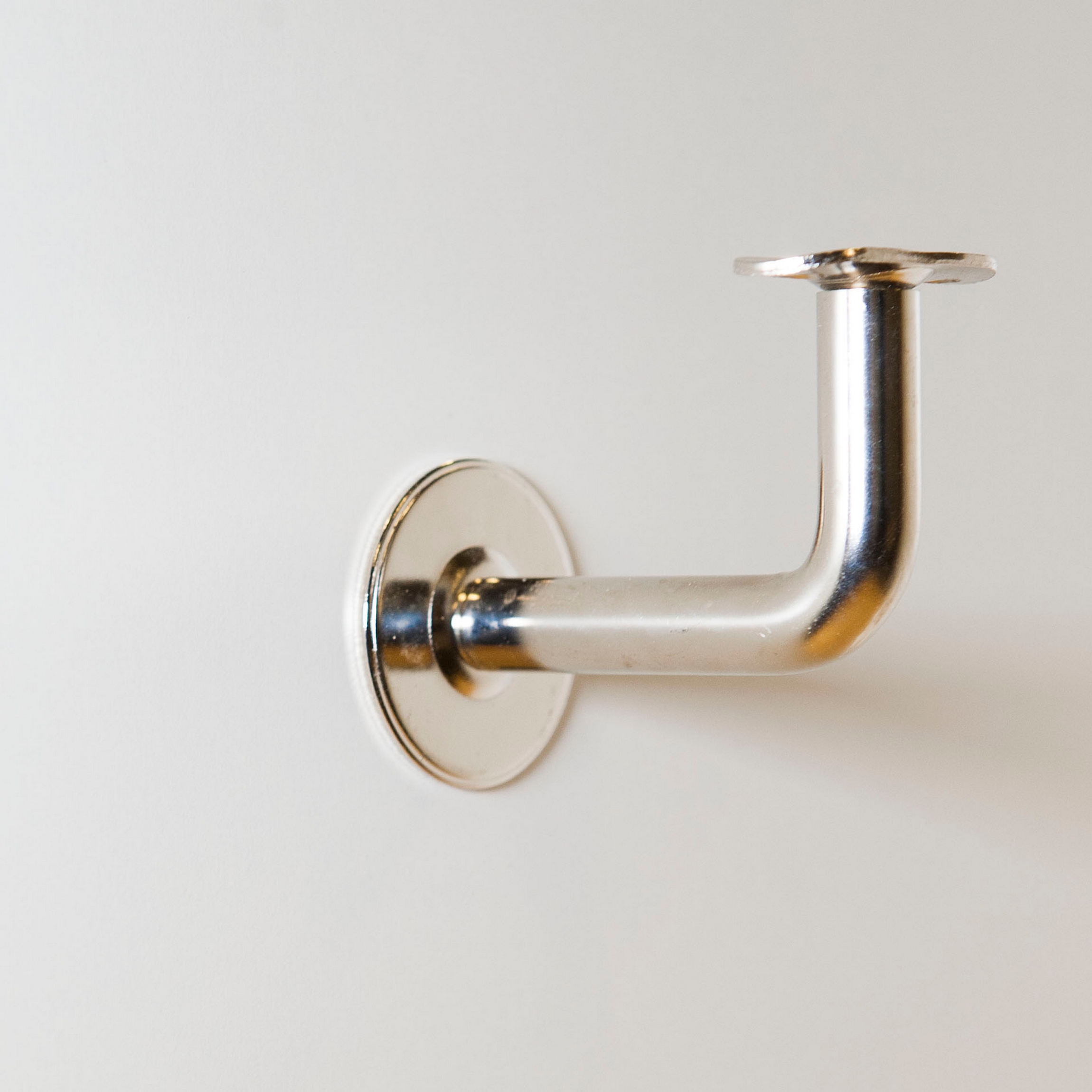 Väggfäste Herrljunga Ledstångsfabrik 860-JN för Inomhusbruk