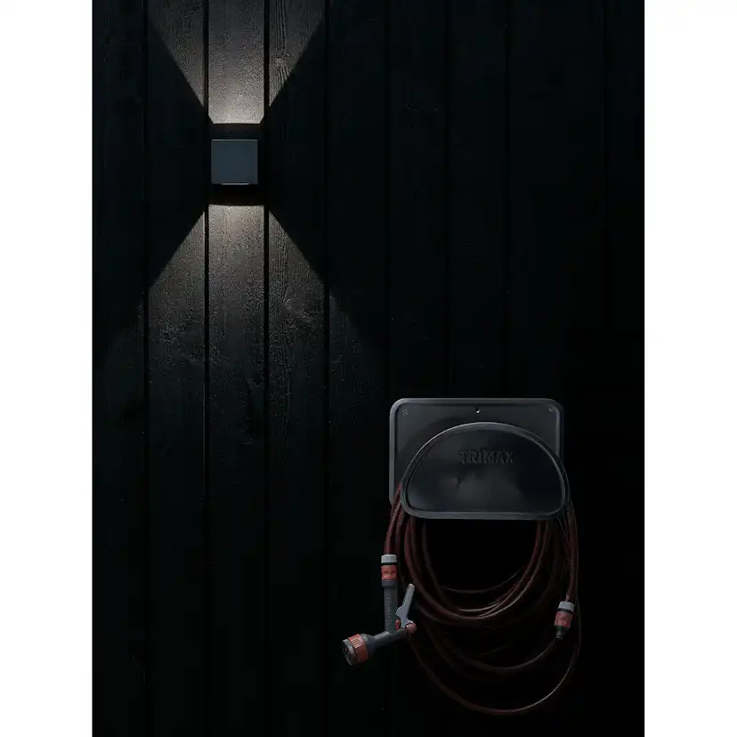 Vägglampa Markslöjd Agros