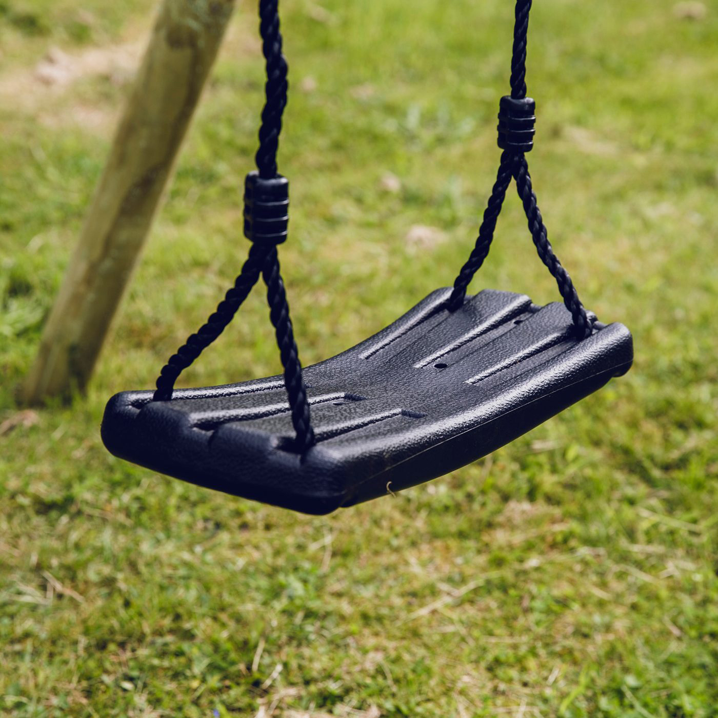Barngunga Nordic Play Svart med Justerbart Rep