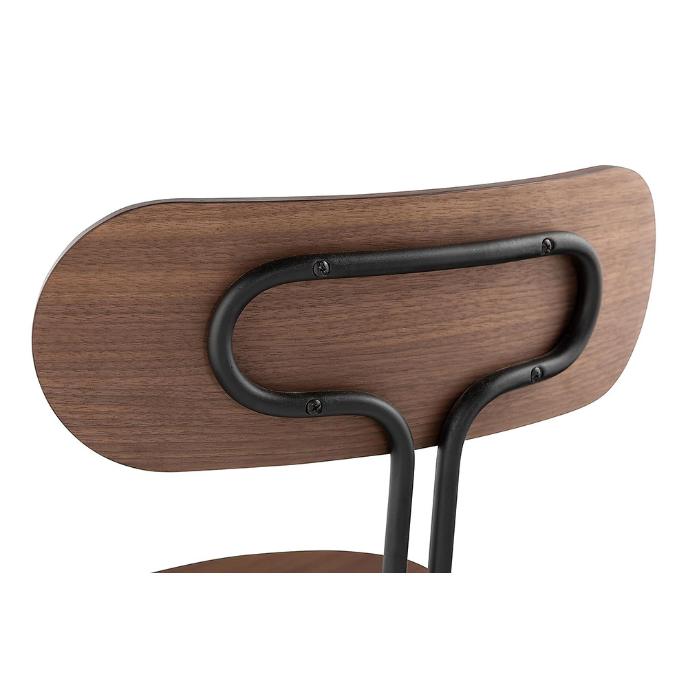 Matgrupp In Living Noira med 4 Stolar