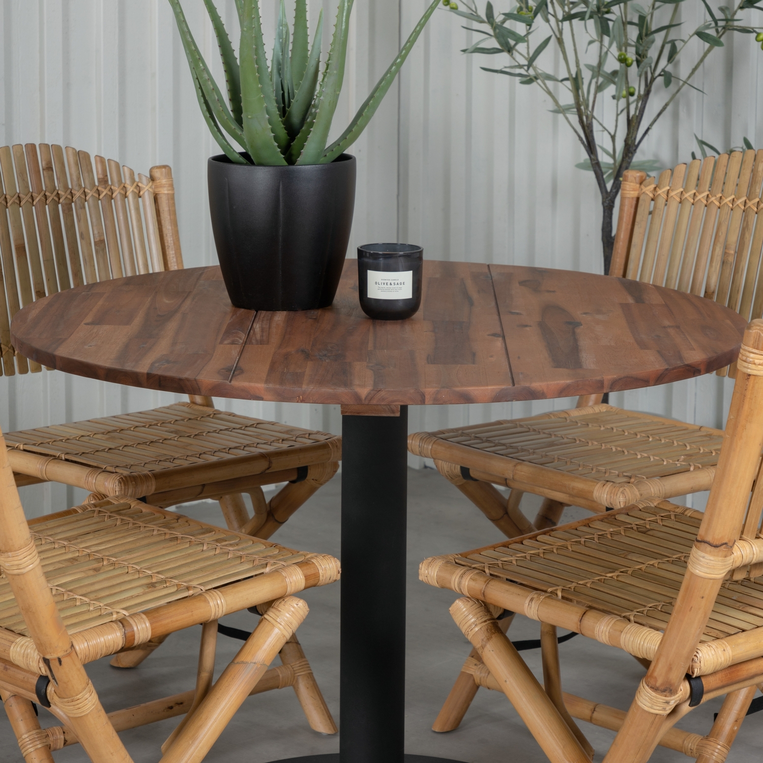 Matgrupp Venture Home Canne med 4 Cave Matstolar