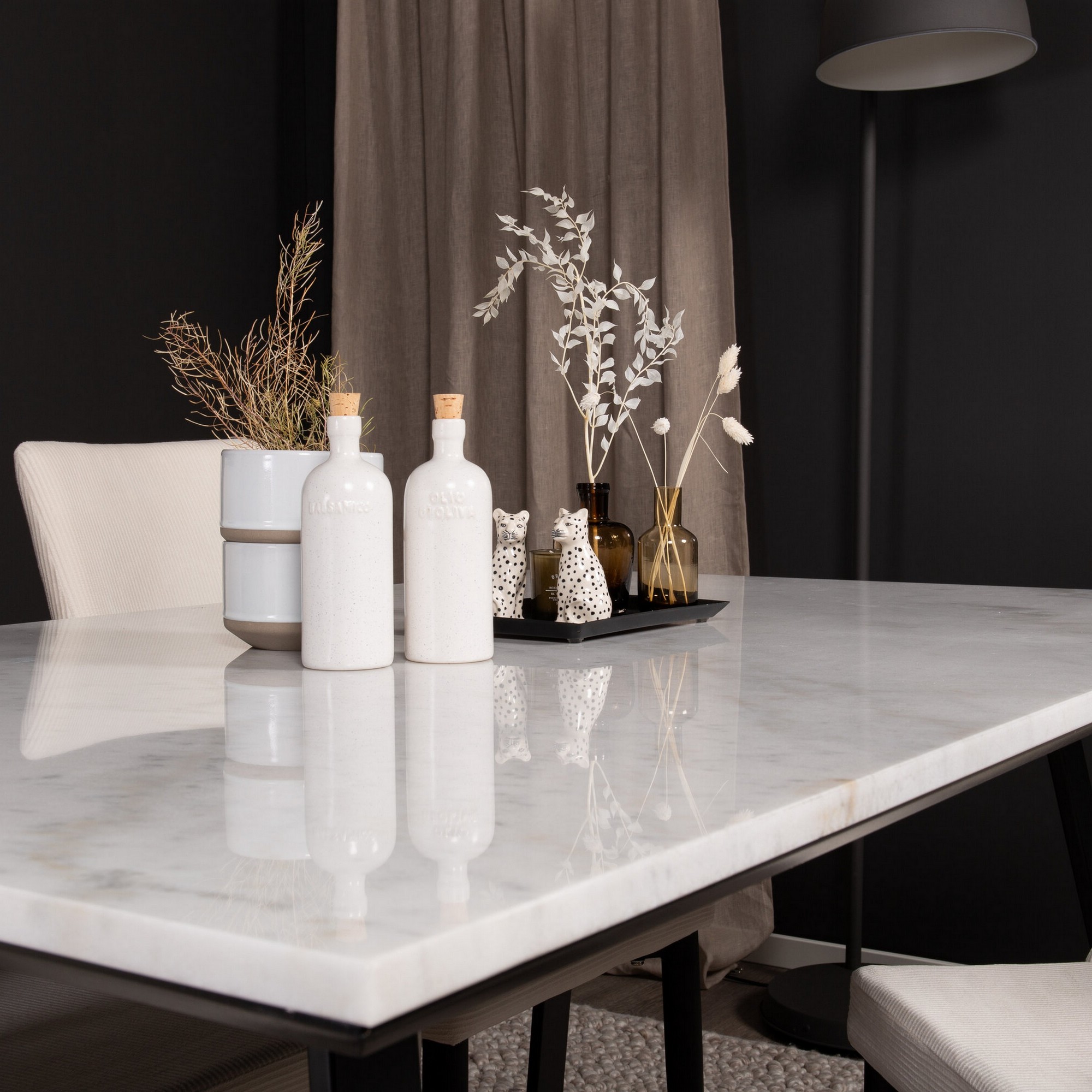Matgrupp Venture Home Estelle med 4st Leone Stolar