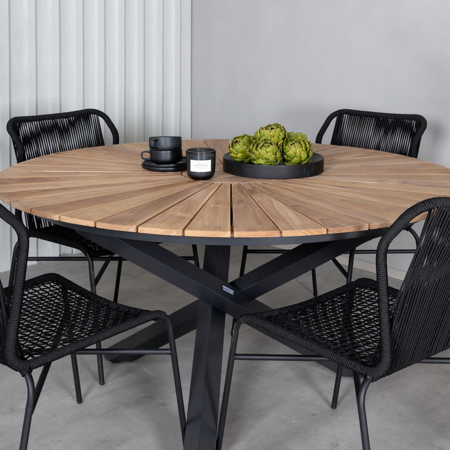 Matgrupp Venture Home Meya med 4 Jefferson Stapelbara Matstolar
