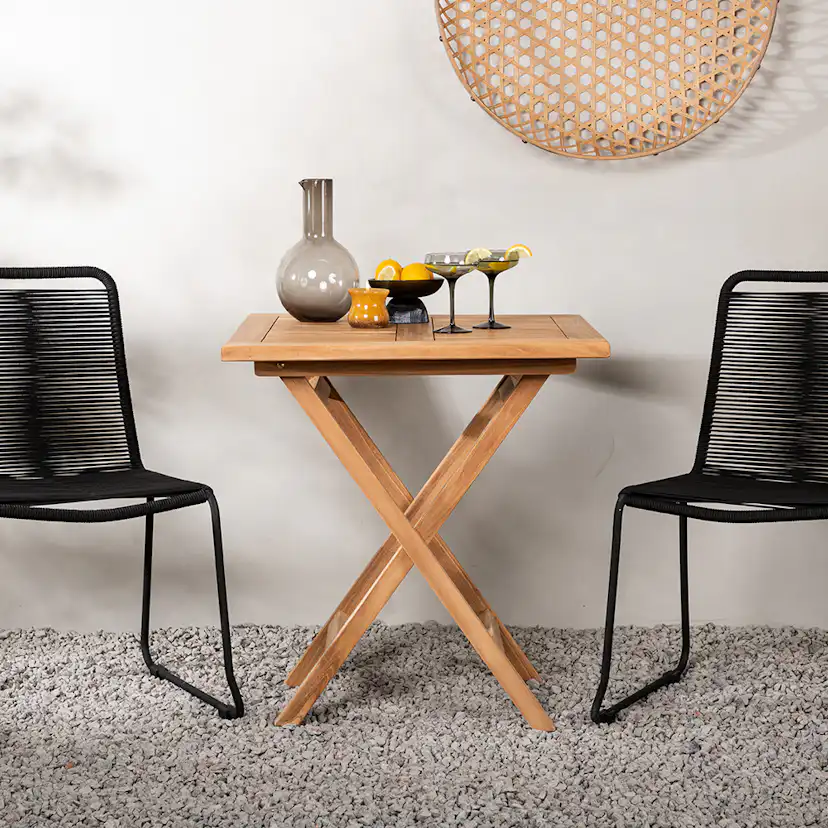 Cafégrupp Venture Home Kenya med 2 Lindos Stolar