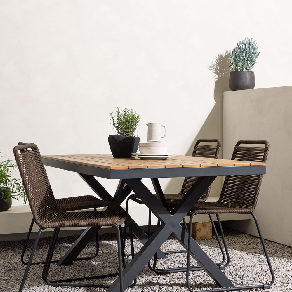 Matgrupp Venture Home Garcia Bord med 4 Lindos Stolar