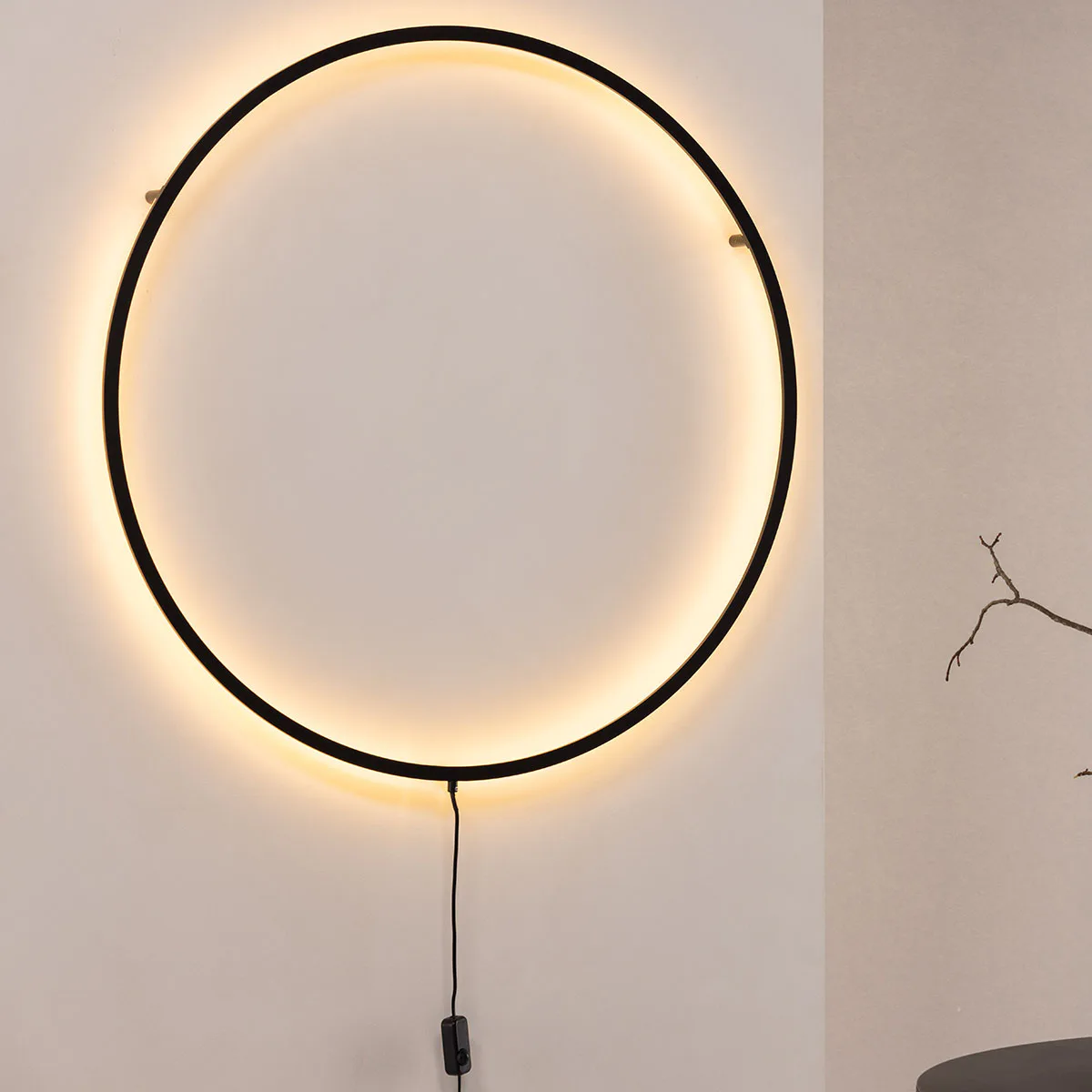 Vägglampa Vind Sörmjöle x Josefin Lustig Svart Aluminium Dimbar