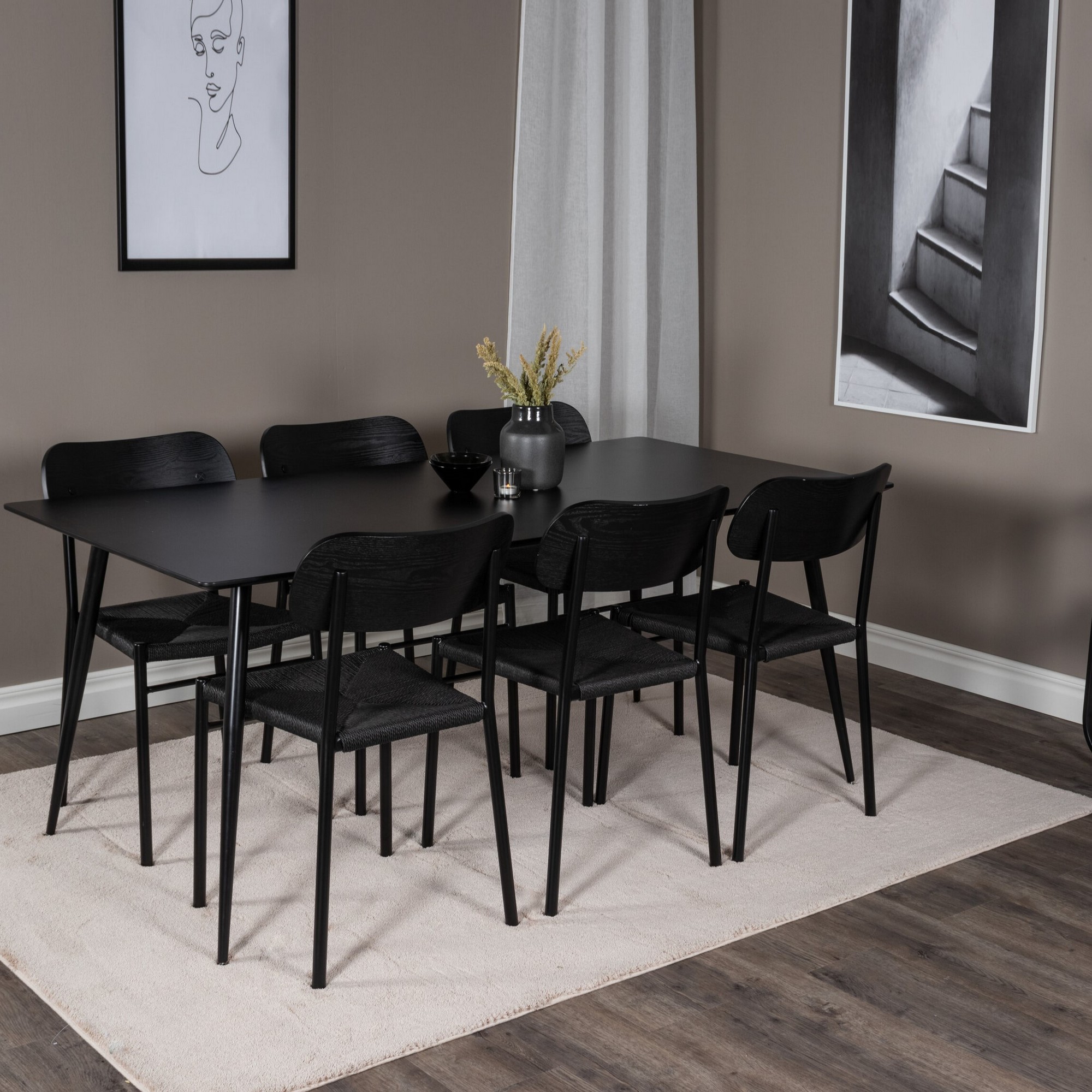 Silar Dining Table - 180 cm - Black Melamine / Black Legs +P Svart