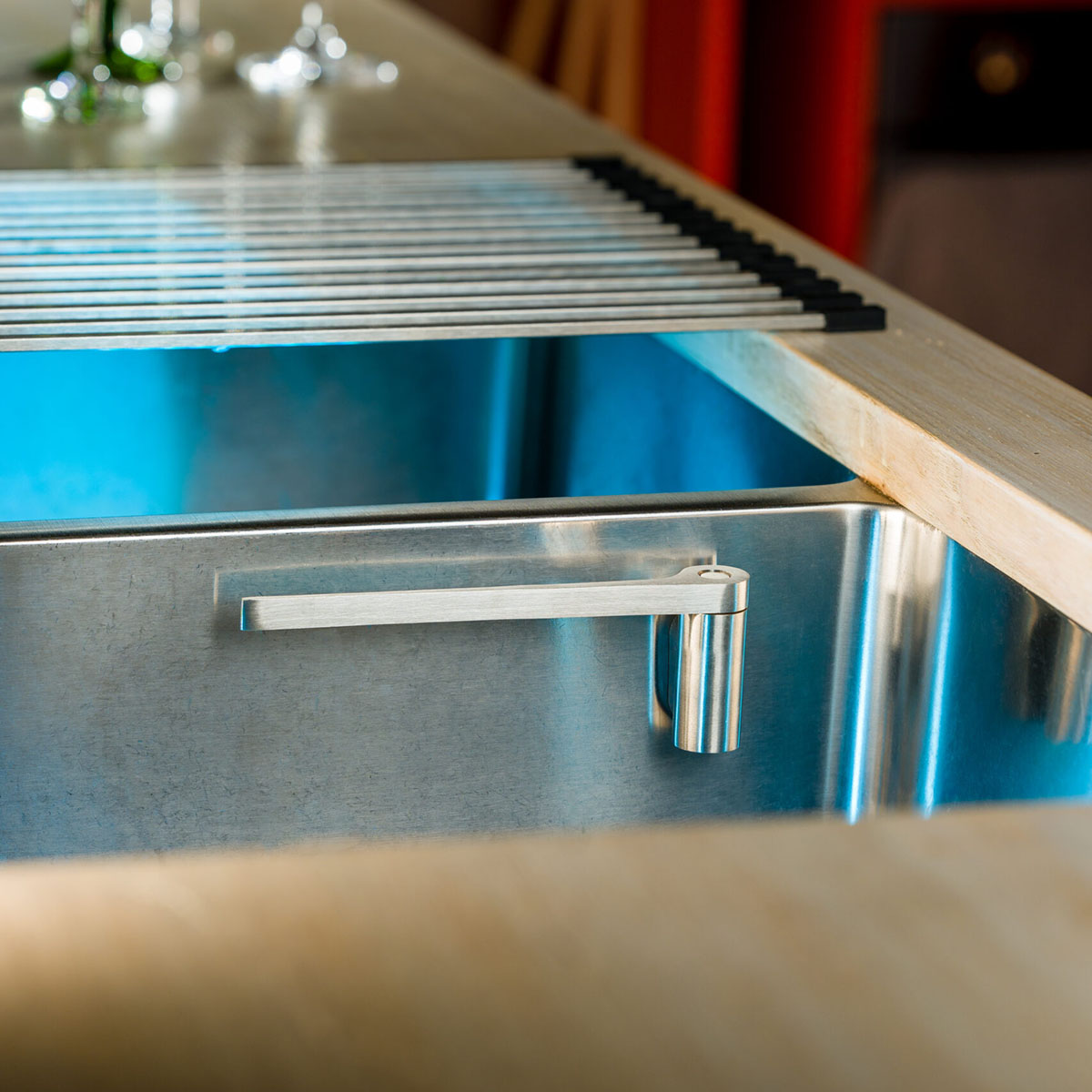 Disktrasehållare Happy Sinks Magnetisk Rostfritt Stål  - Ett Hygieniskt Tillbehör för Köket