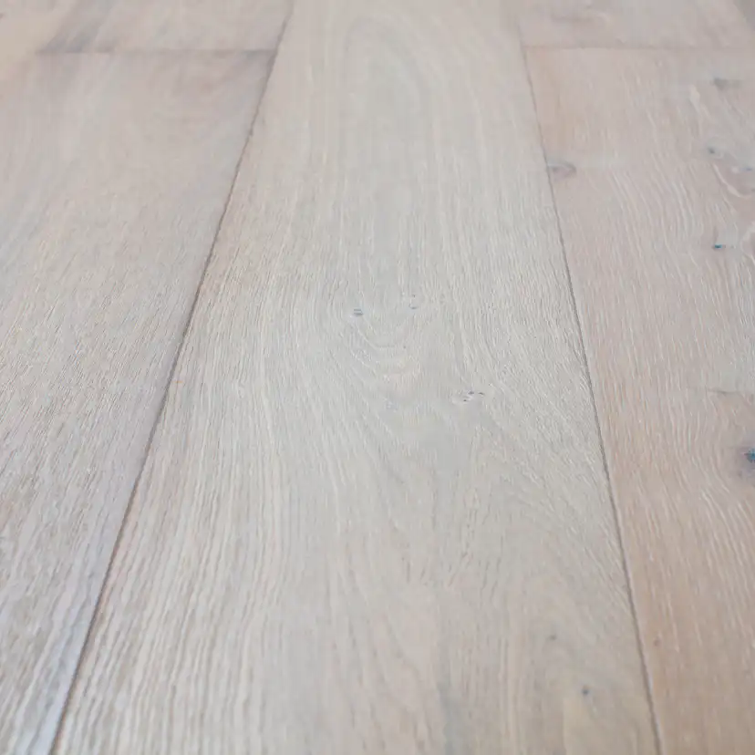 Parkettgolv Nordic Floor Ek Grand Cloud White Mattlackad 1-stav