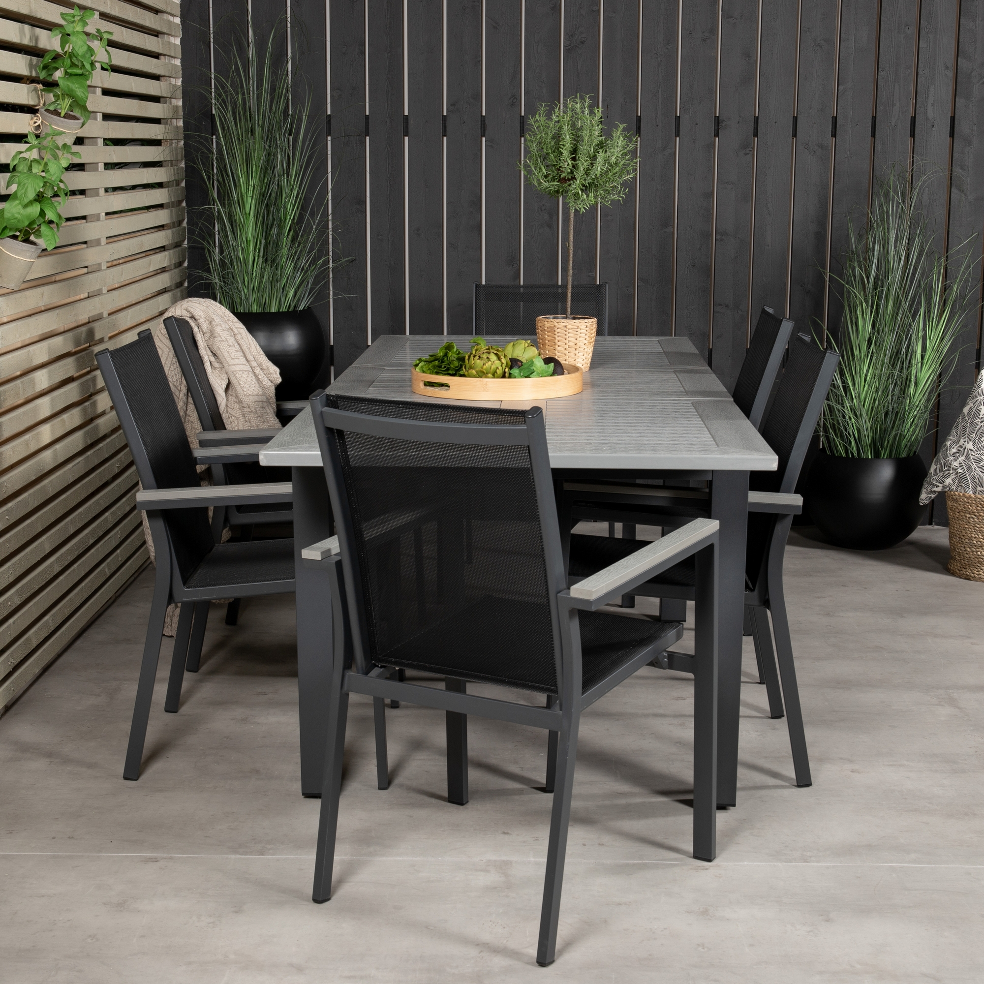 Albany Dining Table 160/240*100 - Svart Alu / Grey Aintwood+ Svart/Grå