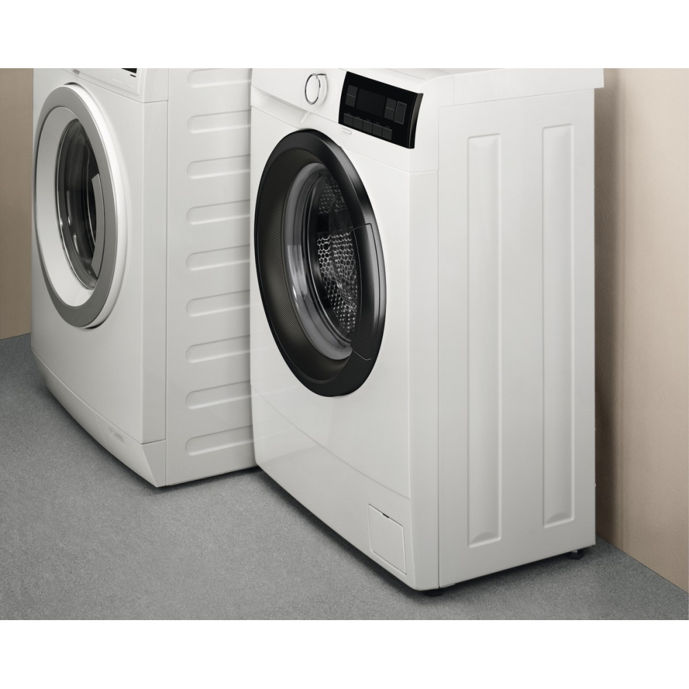 Frontmatad Tvättmaskin Electrolux PerfectCare 600 EW6S662W38 med EcoInverter Motor