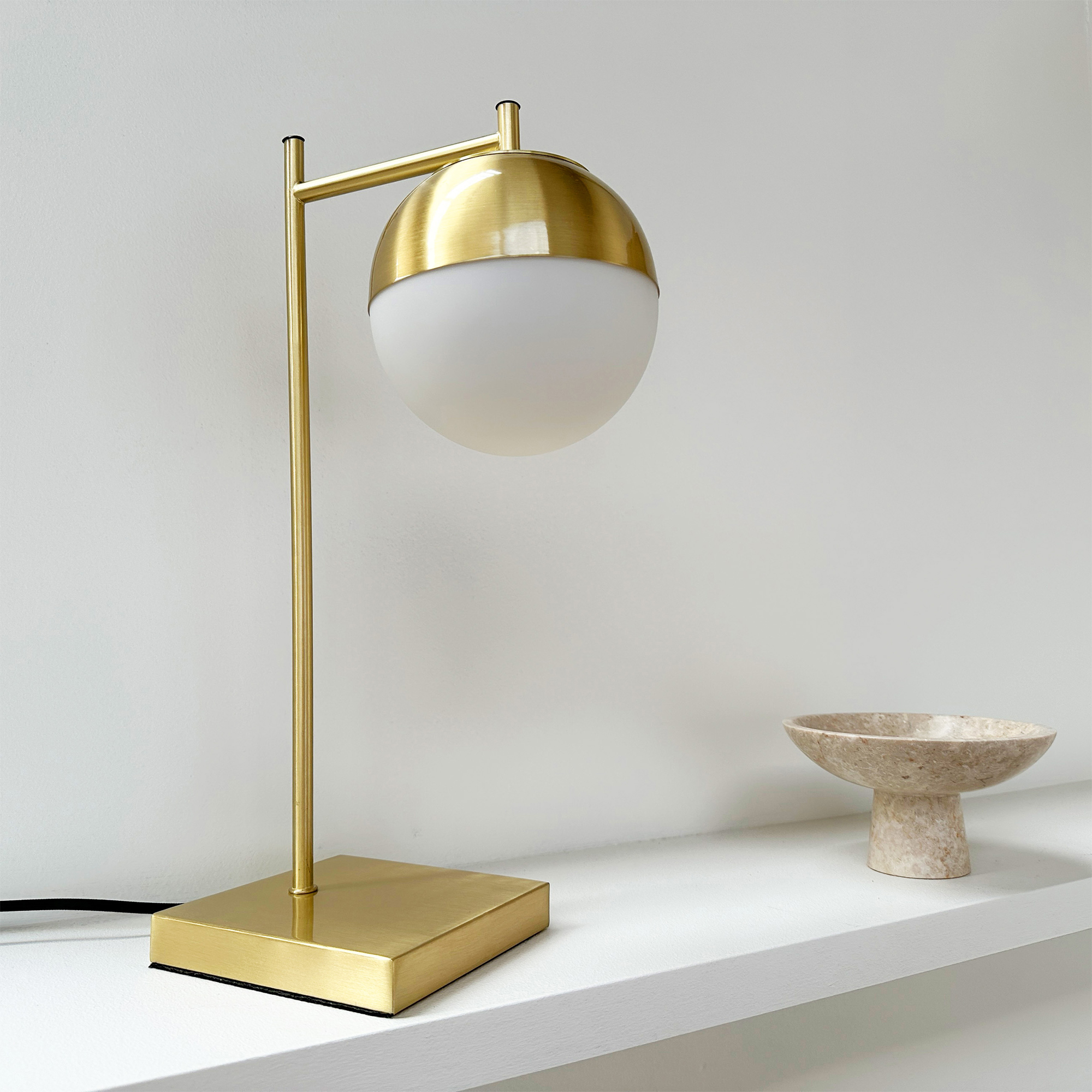 Bordslampa Dyberg Larsen French collection Caen