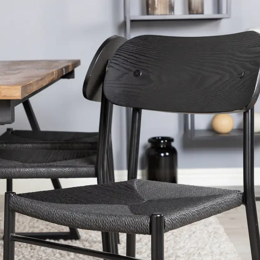 Matgrupp Venture Home Jakarta med 6st Polly Stolar