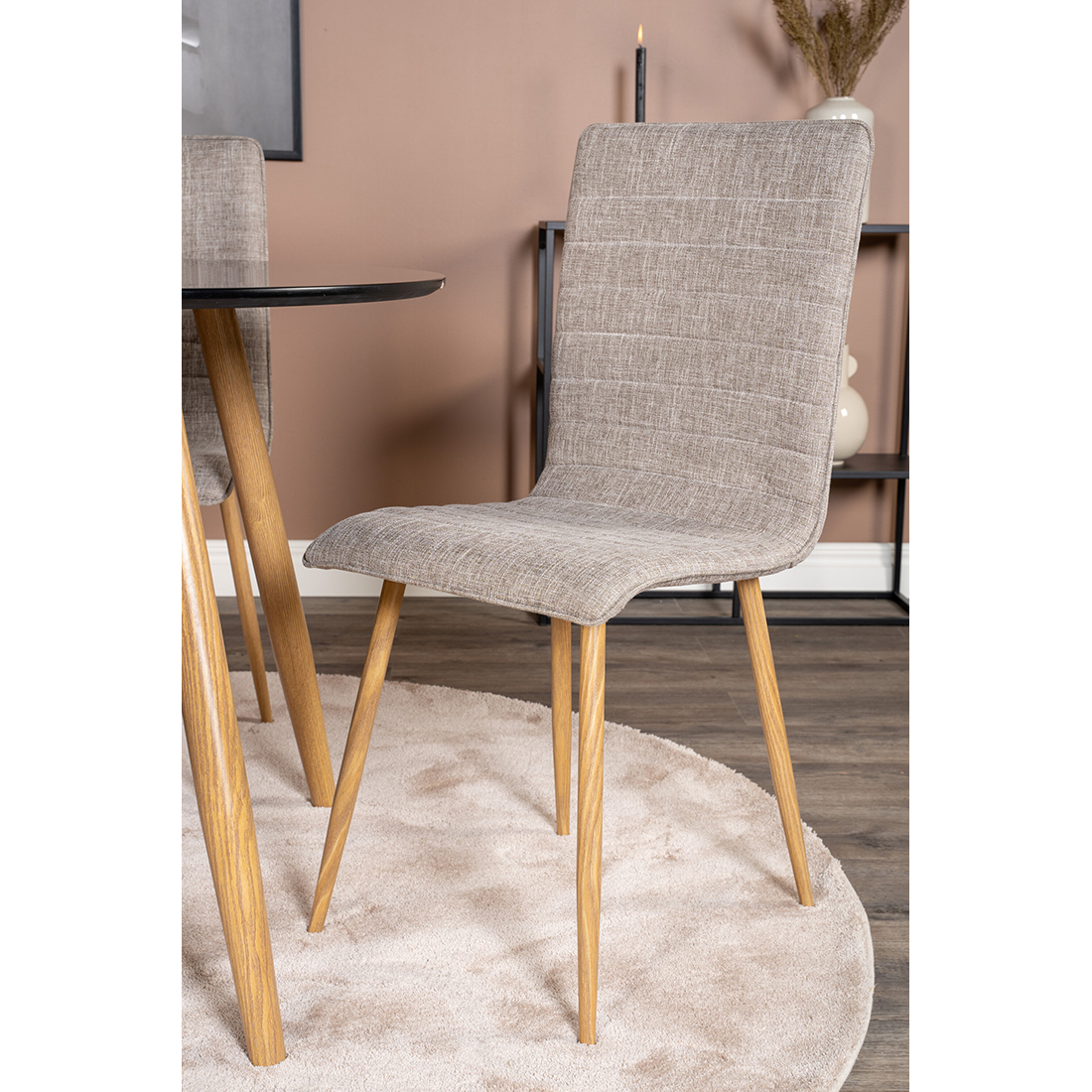 Matgrupp Venture Home Plaza Ø100 cm med 4st Windu Matstolar
