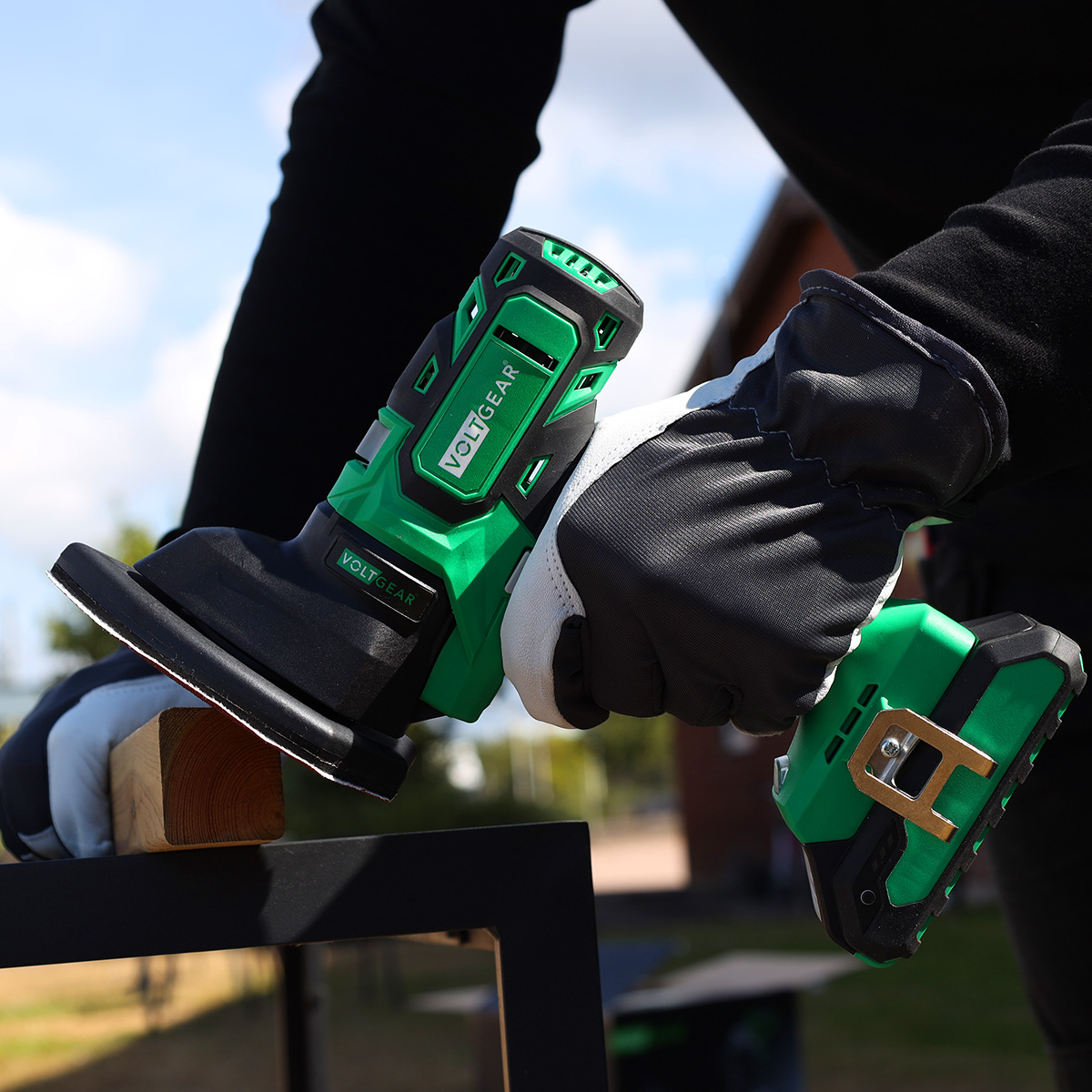 4-I-1 Verktyg Voltgear Plus 20V Med 2Ah Batteri & Laddare