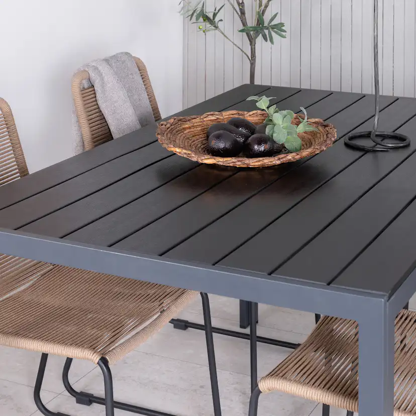 Matgrupp Utomhus Venture Home Bundy med 4 Levi Trädgårdsstolar
