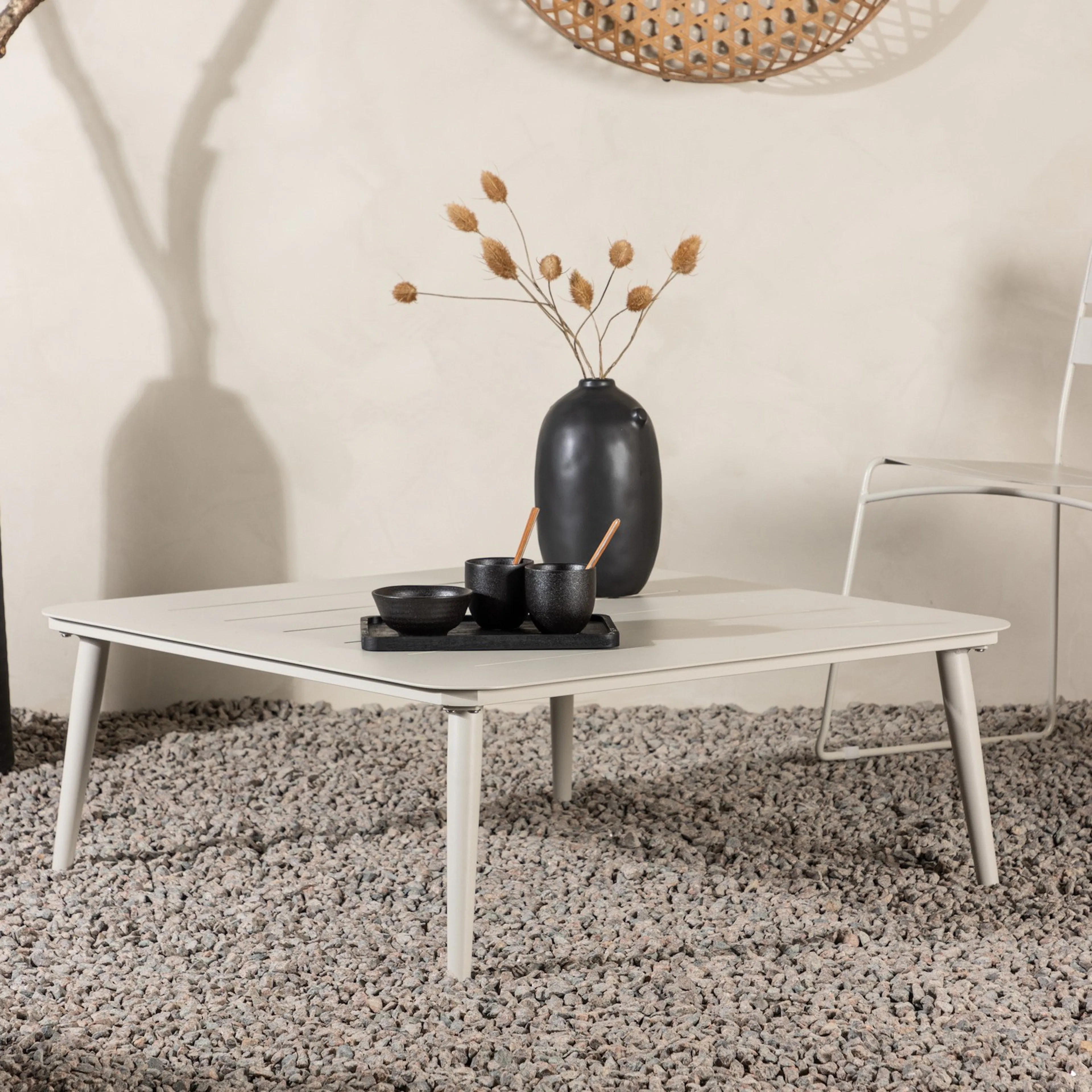 Soffbord Venture Home Lina Beige Utomhusbord Aluminium 90x90cm