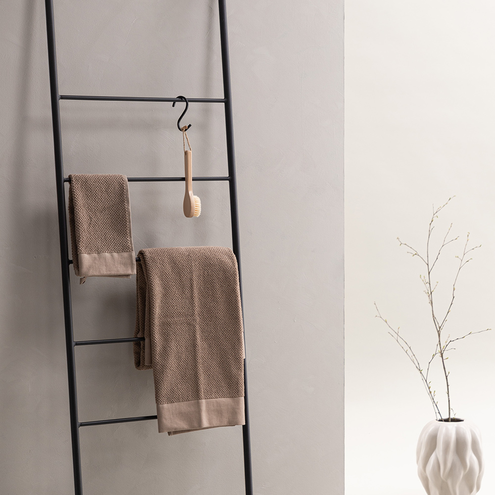 Drammen Storage - Black / Black Metal Svart