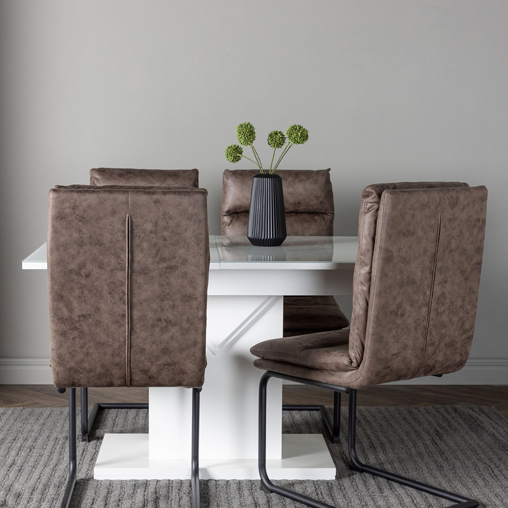 Matgrupp Venture Home Pluto med 4 Zizo Stolar