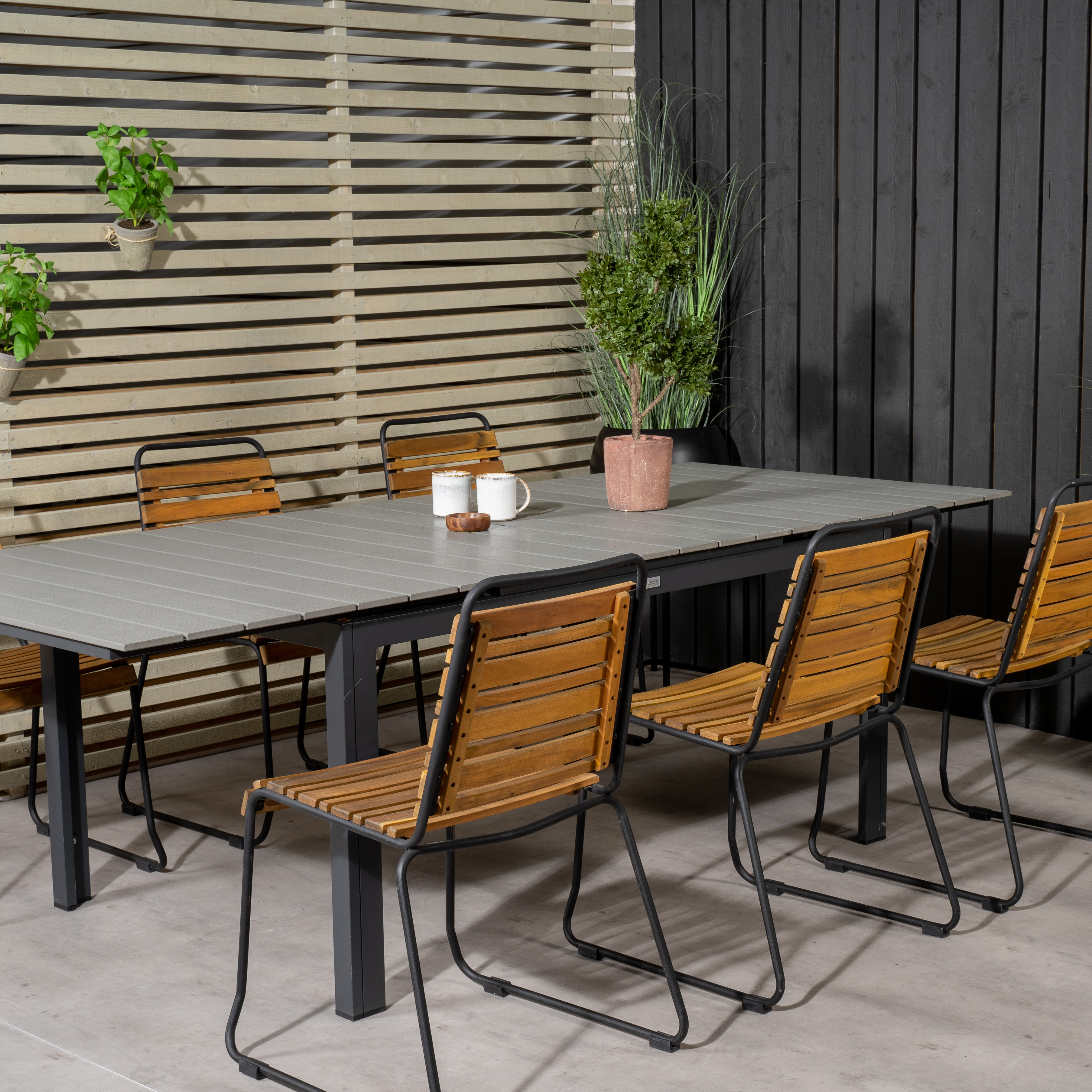 Matgrupp Venture Home Lova 160/240 med 6 Berfin Matstolar